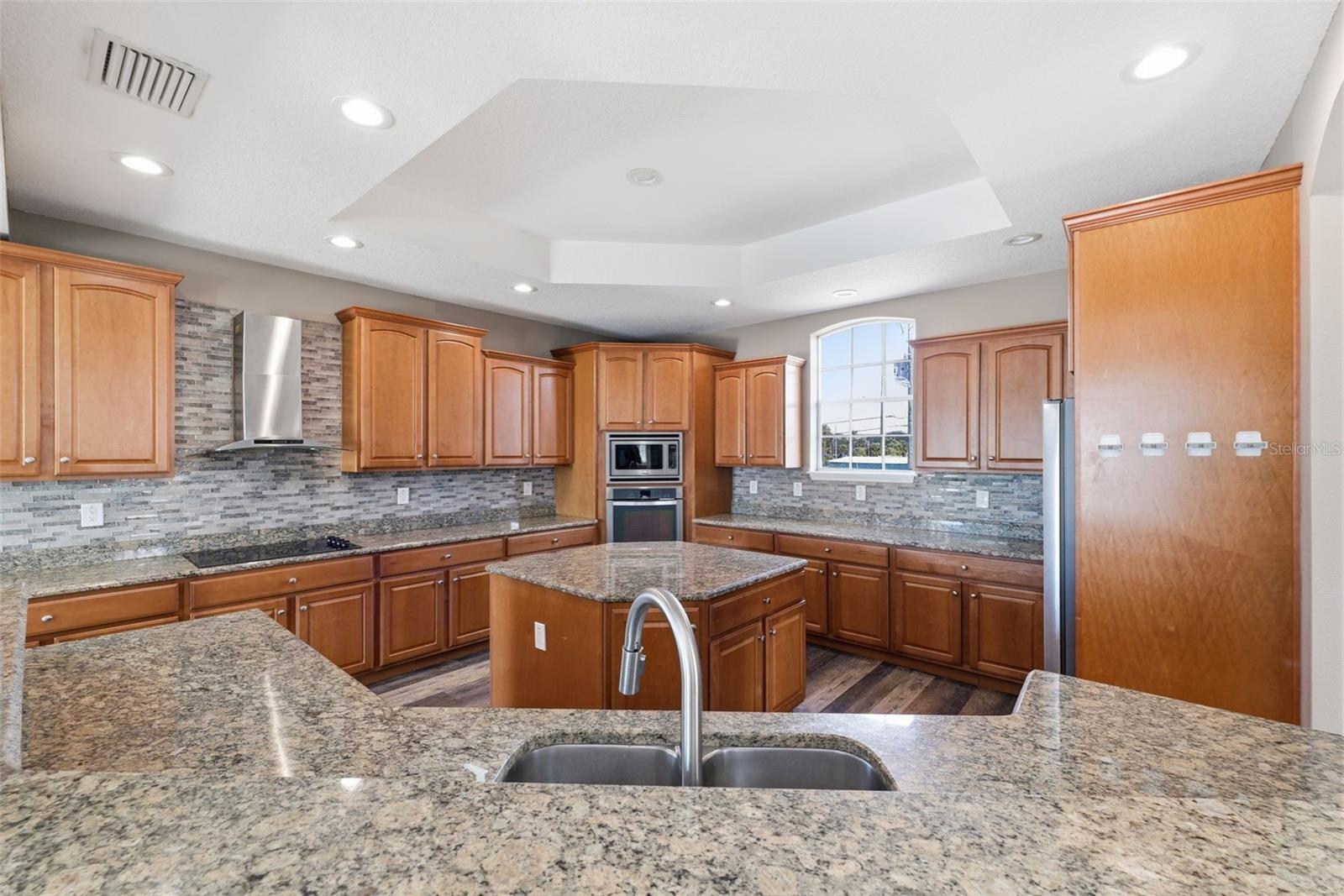 HUDSON BEACH ESTATES - Residential