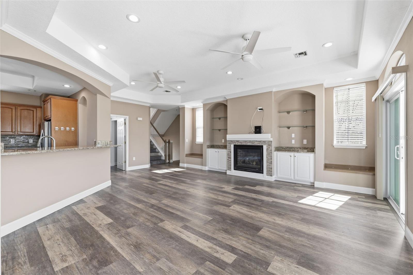 HUDSON BEACH ESTATES - Residential