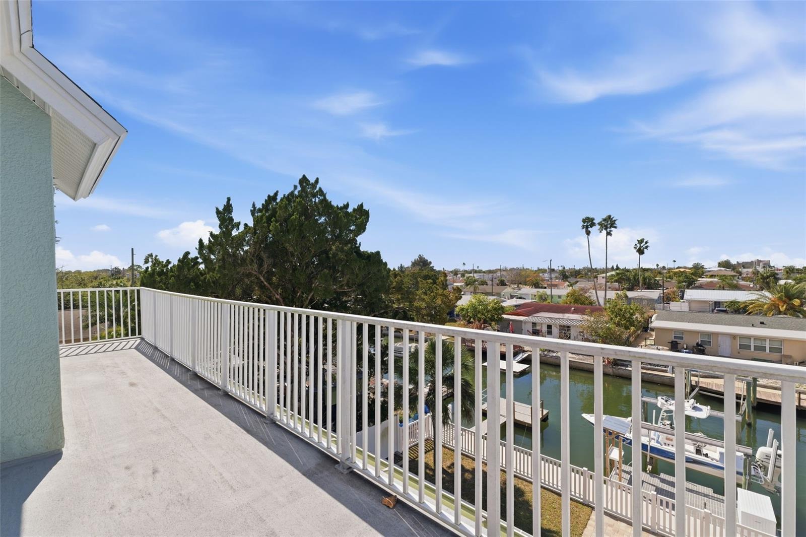 HUDSON BEACH ESTATES - Residential