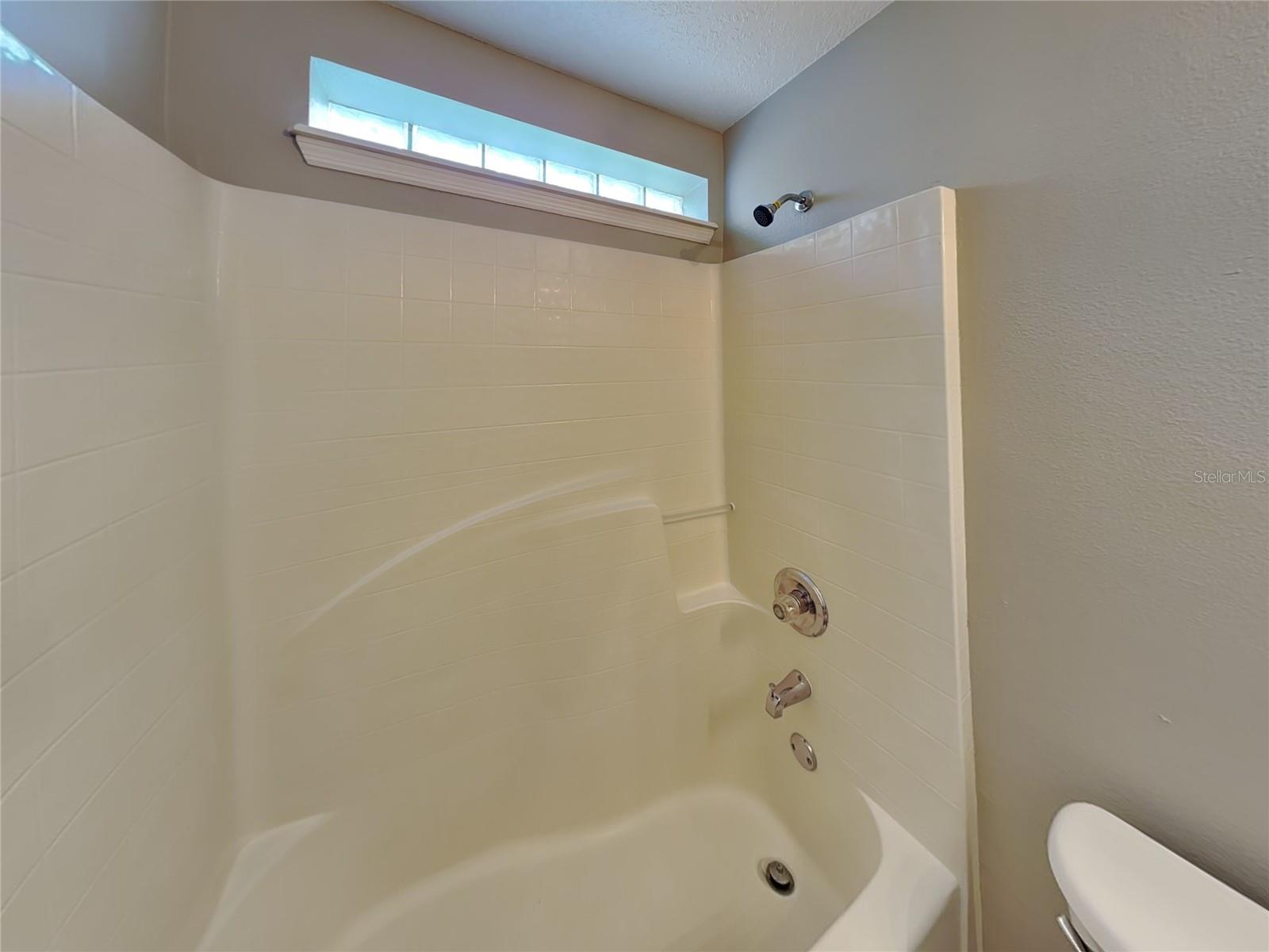 HERITAGE - Residential Lease