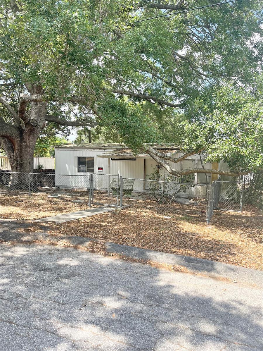 Under contract-accepting backup offers. THIS IS A GREAT INVESTMENT OPPORTUNITY FOR AN INVESTOR LOOKING TO BUILD THEIR PORTFOLIO. TWO BEDROOM 2 BATH MOBILE HOME ON HUGE(7,353 sq ft) CORNER LOT IN LAKE WALES, FL. NO HOA, NO LOT LEASE. YOU WILL LOVE THIS AREA. ITS LIKE LIVING IN THE COUNTRY BUT YET CLOSE TO EVERYTHING. BUILT IN 1979, NEEDS SOME TLC- SELLING AS-IS! MAKE AN OFFER TODAY!
