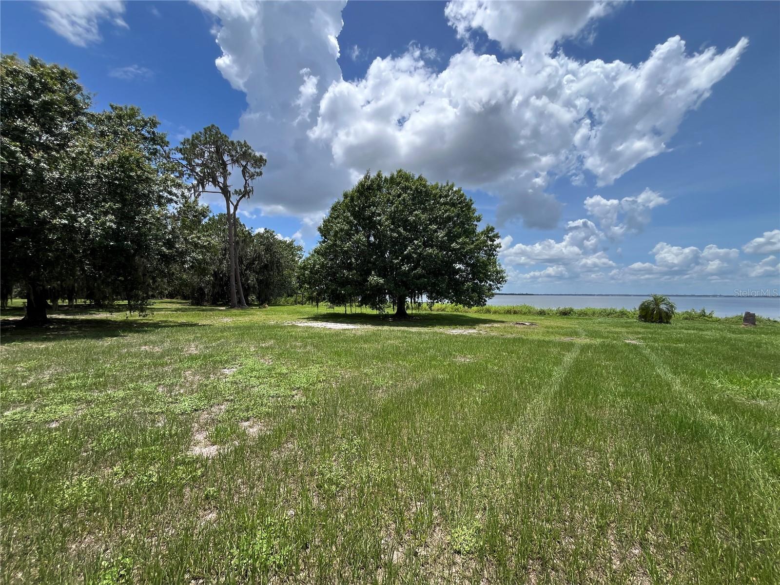 SHEPHERD COVE - Land