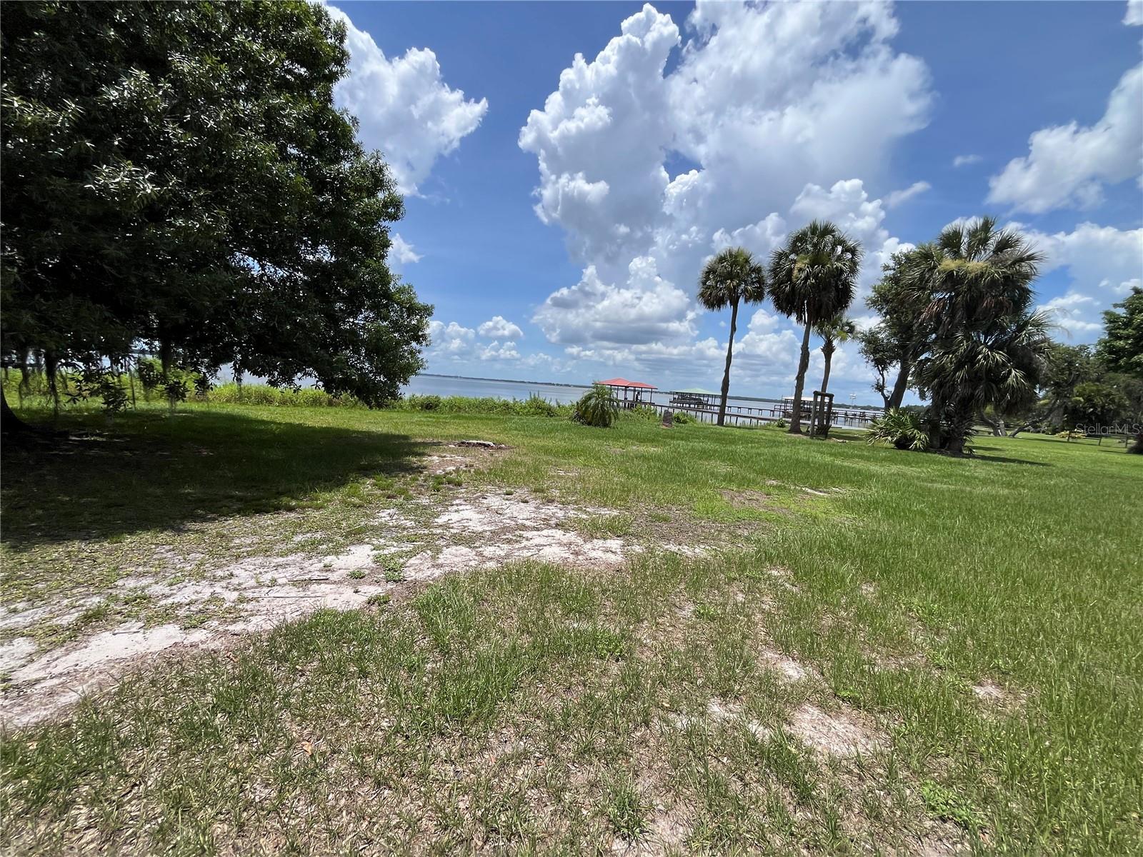 SHEPHERD COVE - Land