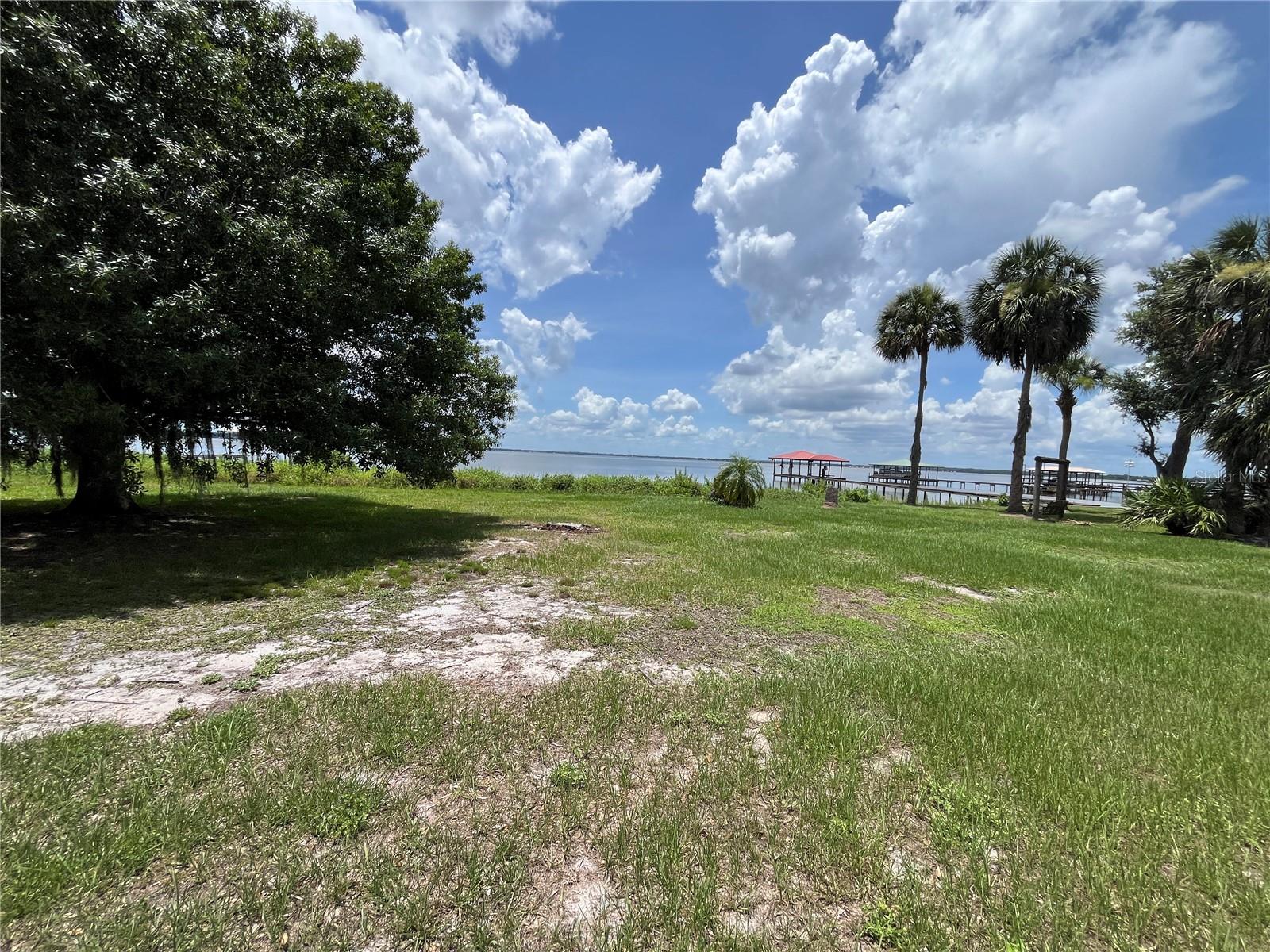 SHEPHERD COVE - Land