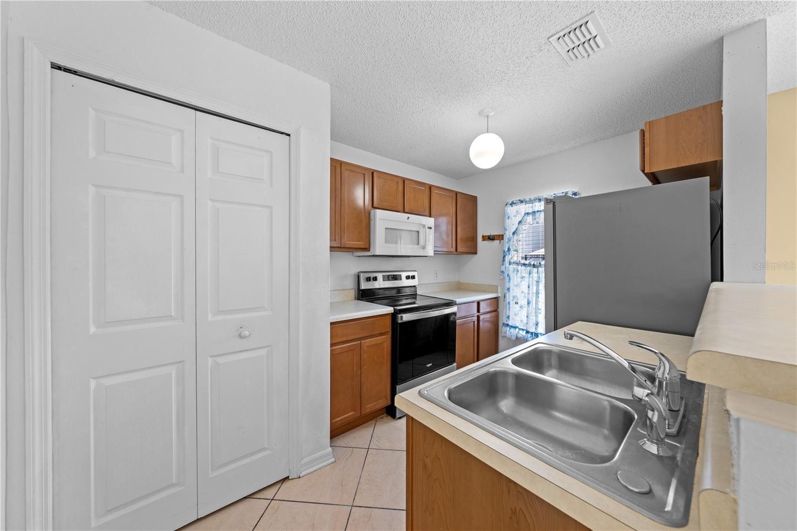 EAGLE BAY PH 1 - Residential