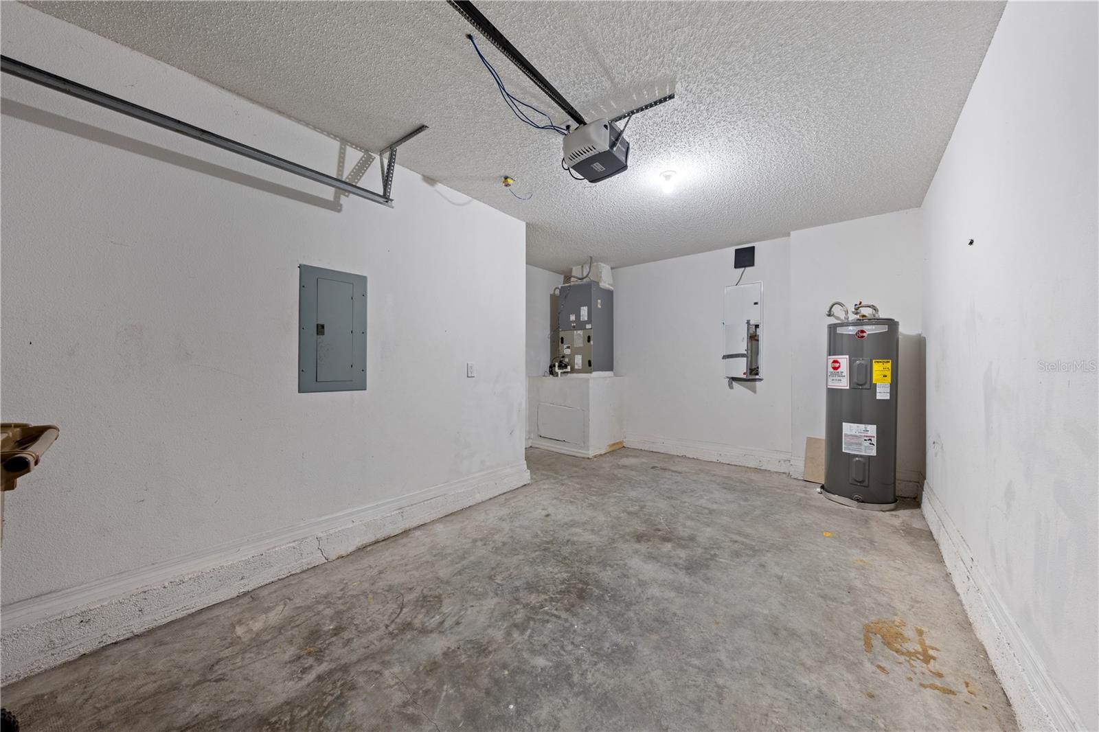 EAGLE BAY PH 1 - Residential