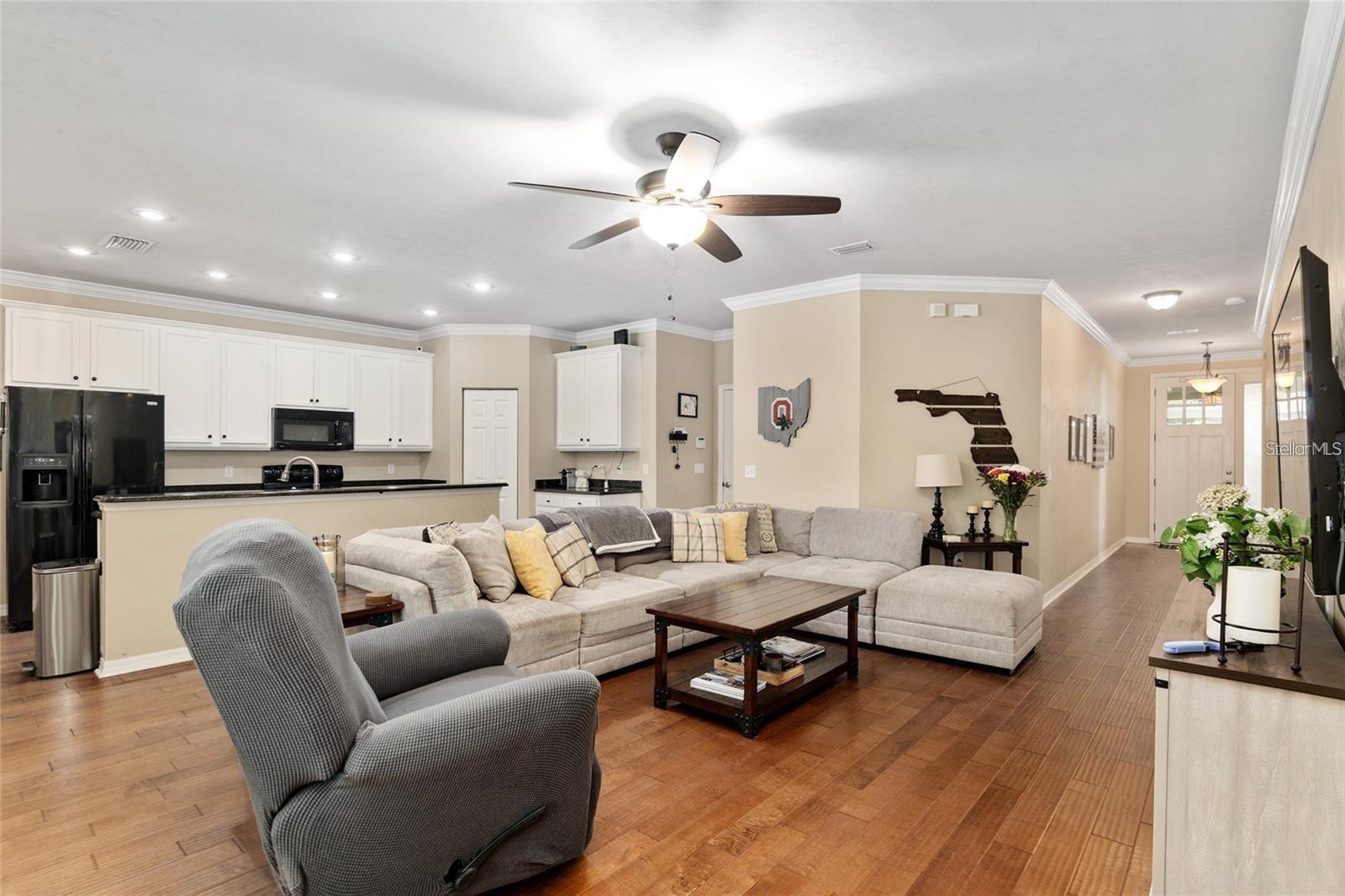 HAILE PLANTATION MARKET SQUARE - Residential Lease
