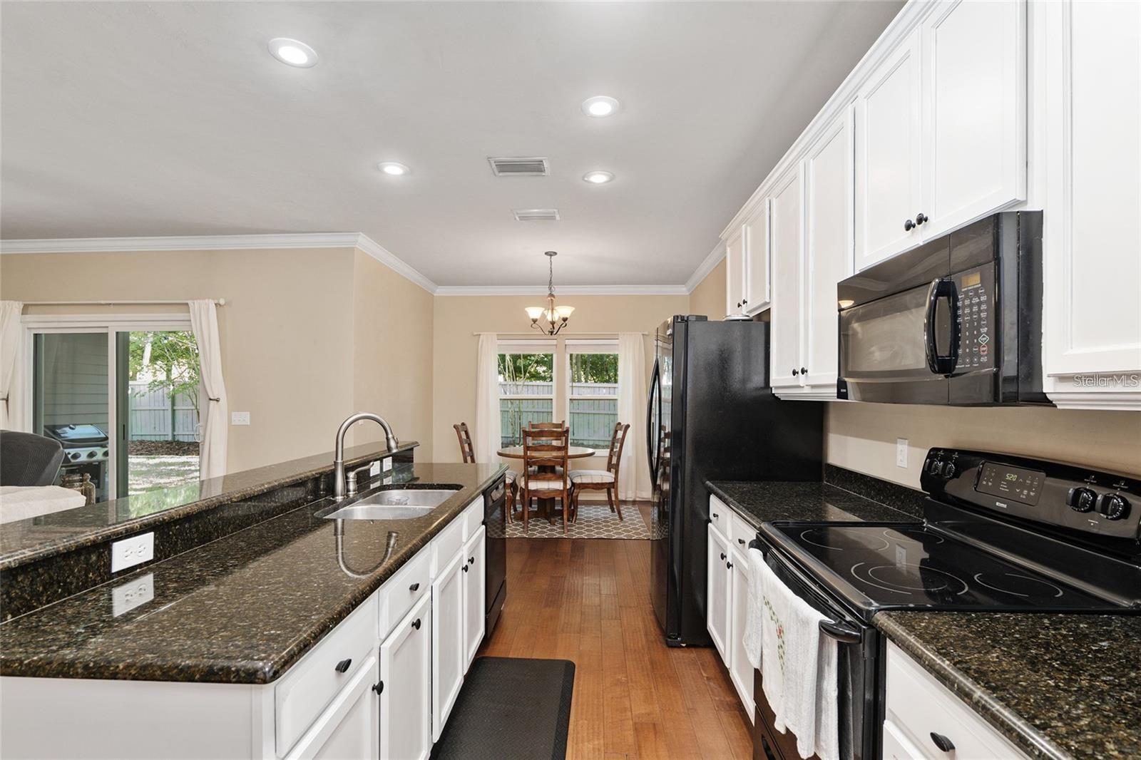 HAILE PLANTATION MARKET SQUARE - Residential Lease
