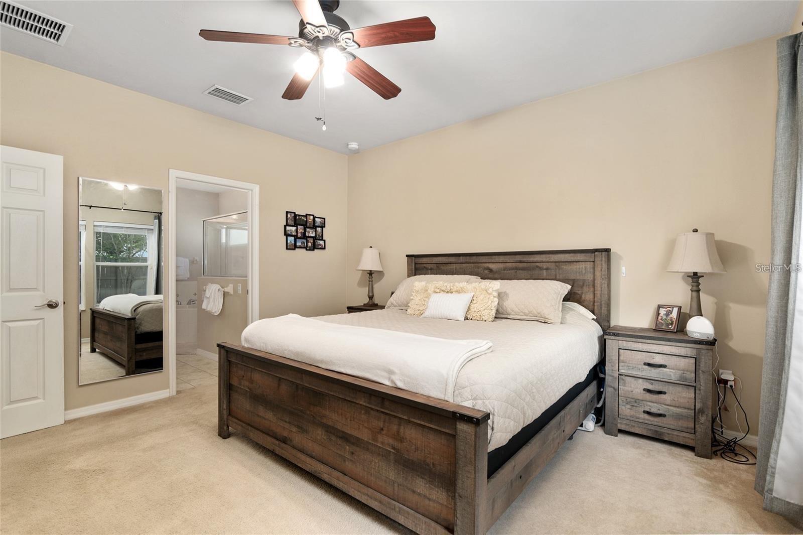 HAILE PLANTATION MARKET SQUARE - Residential Lease