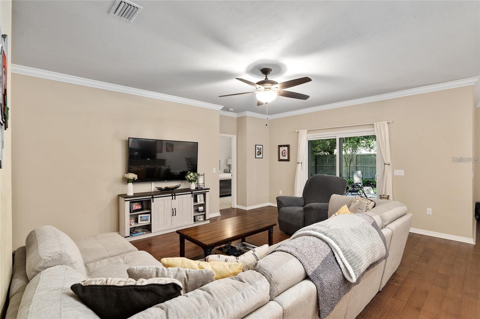 HAILE PLANTATION MARKET SQUARE - Residential Lease