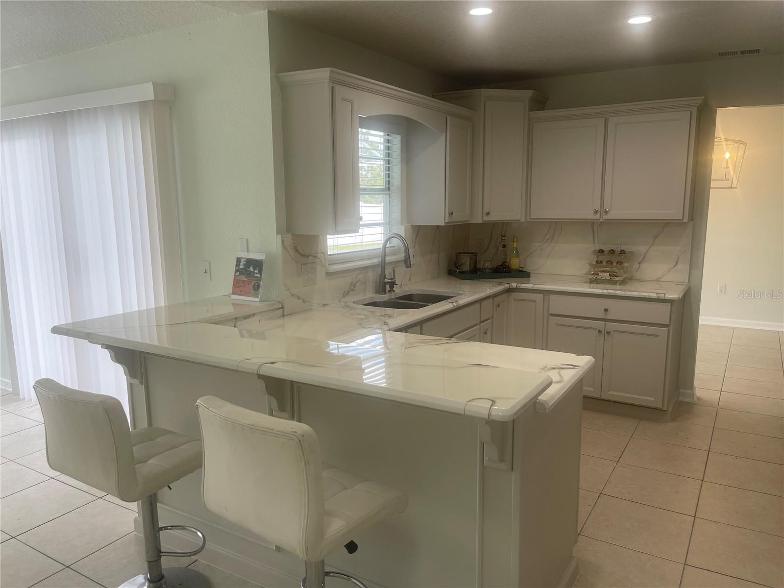 MORGAN POINT PH 01 - Residential Lease