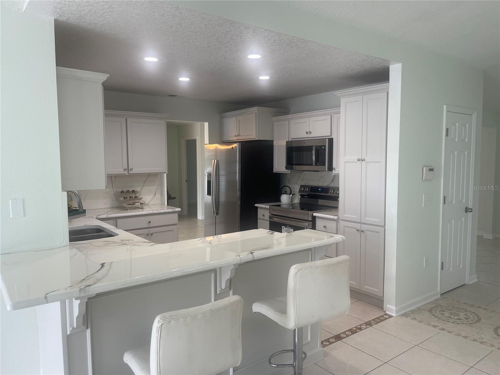 MORGAN POINT PH 01 - Residential Lease