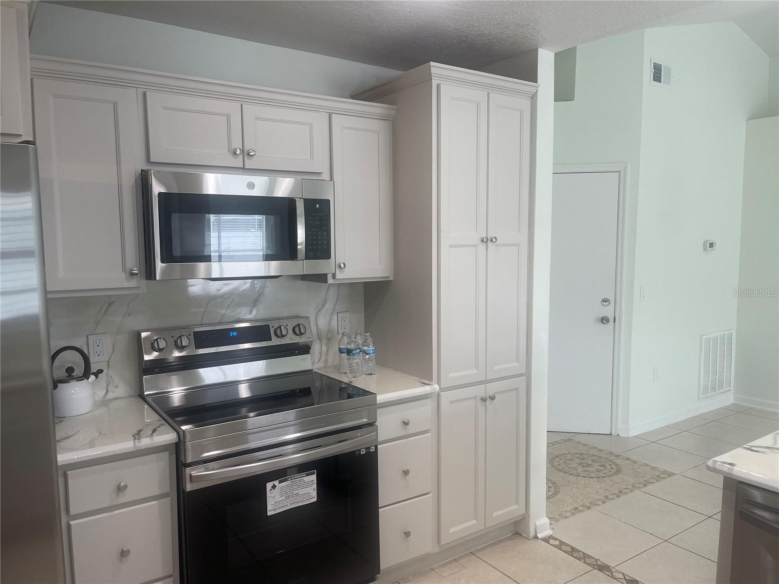 MORGAN POINT PH 01 - Residential Lease