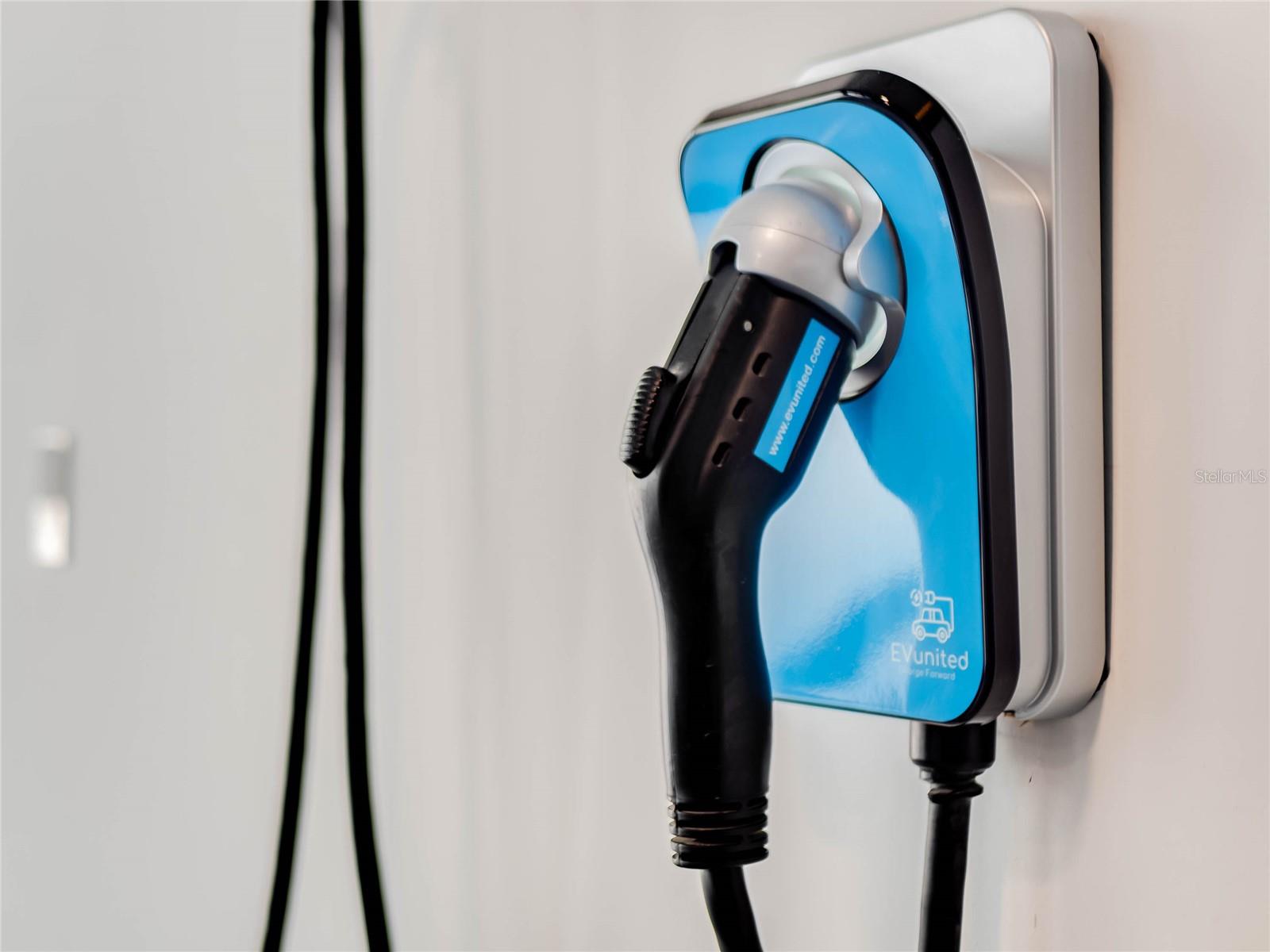 MORSE & PENNSYLVANIA TWNHMS - Residential