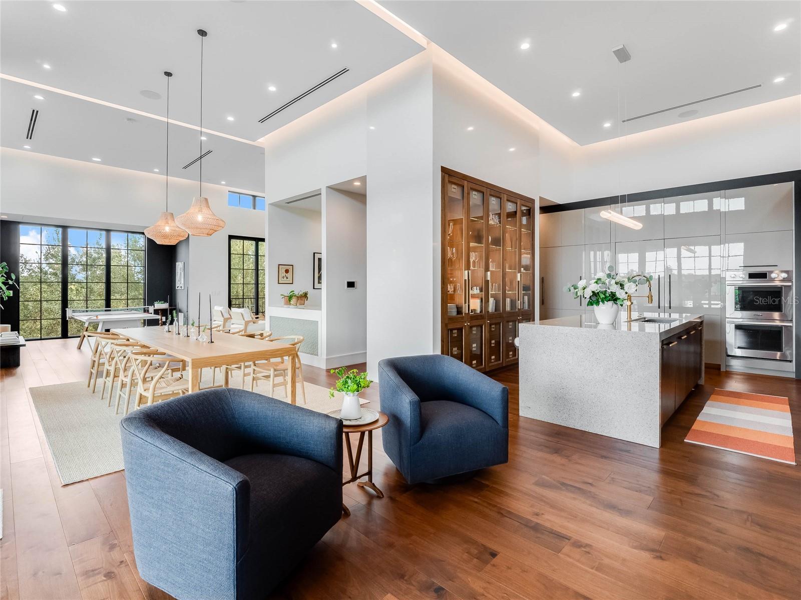 MORSE & PENNSYLVANIA TWNHMS - Residential