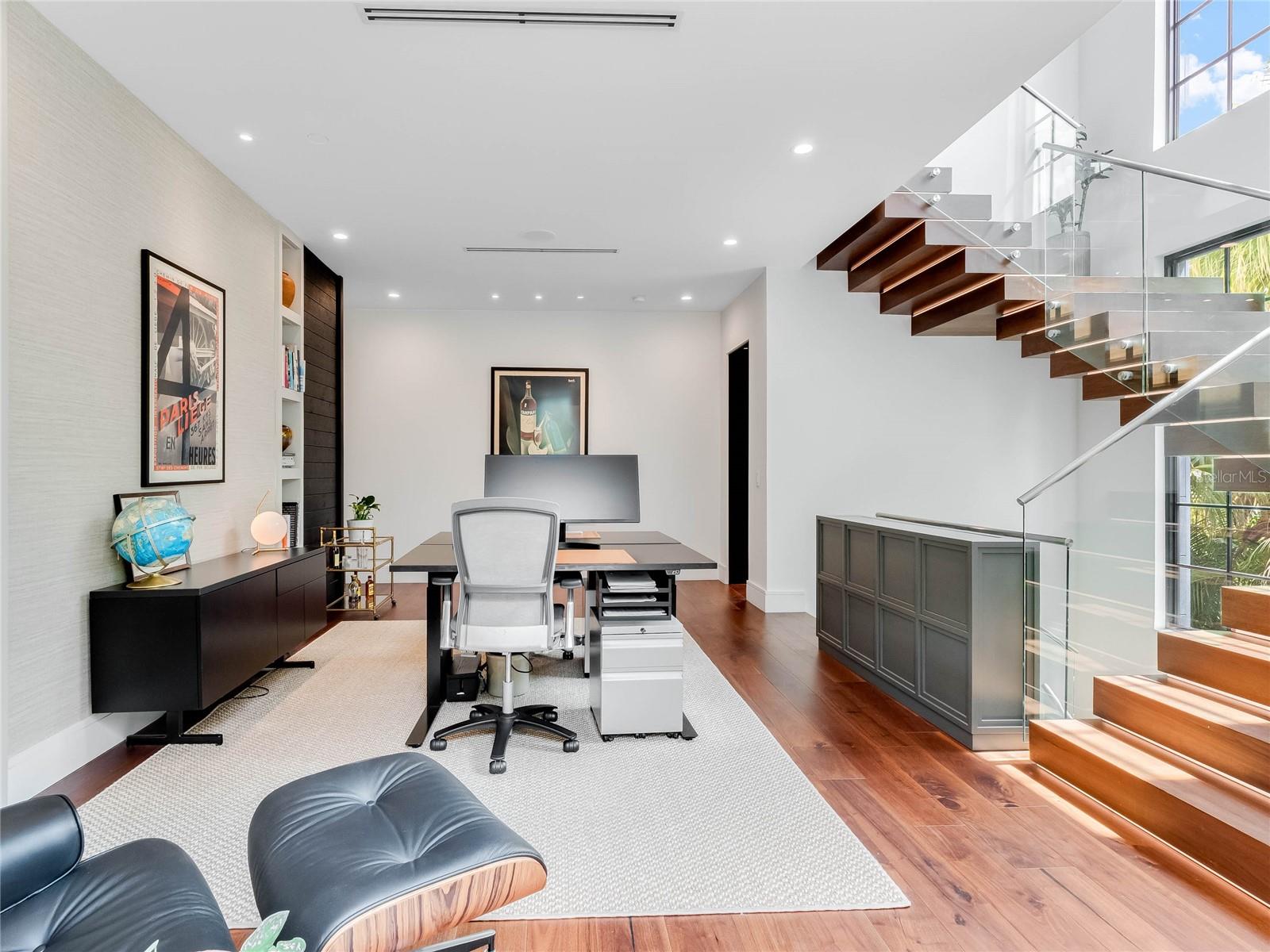 MORSE & PENNSYLVANIA TWNHMS - Residential