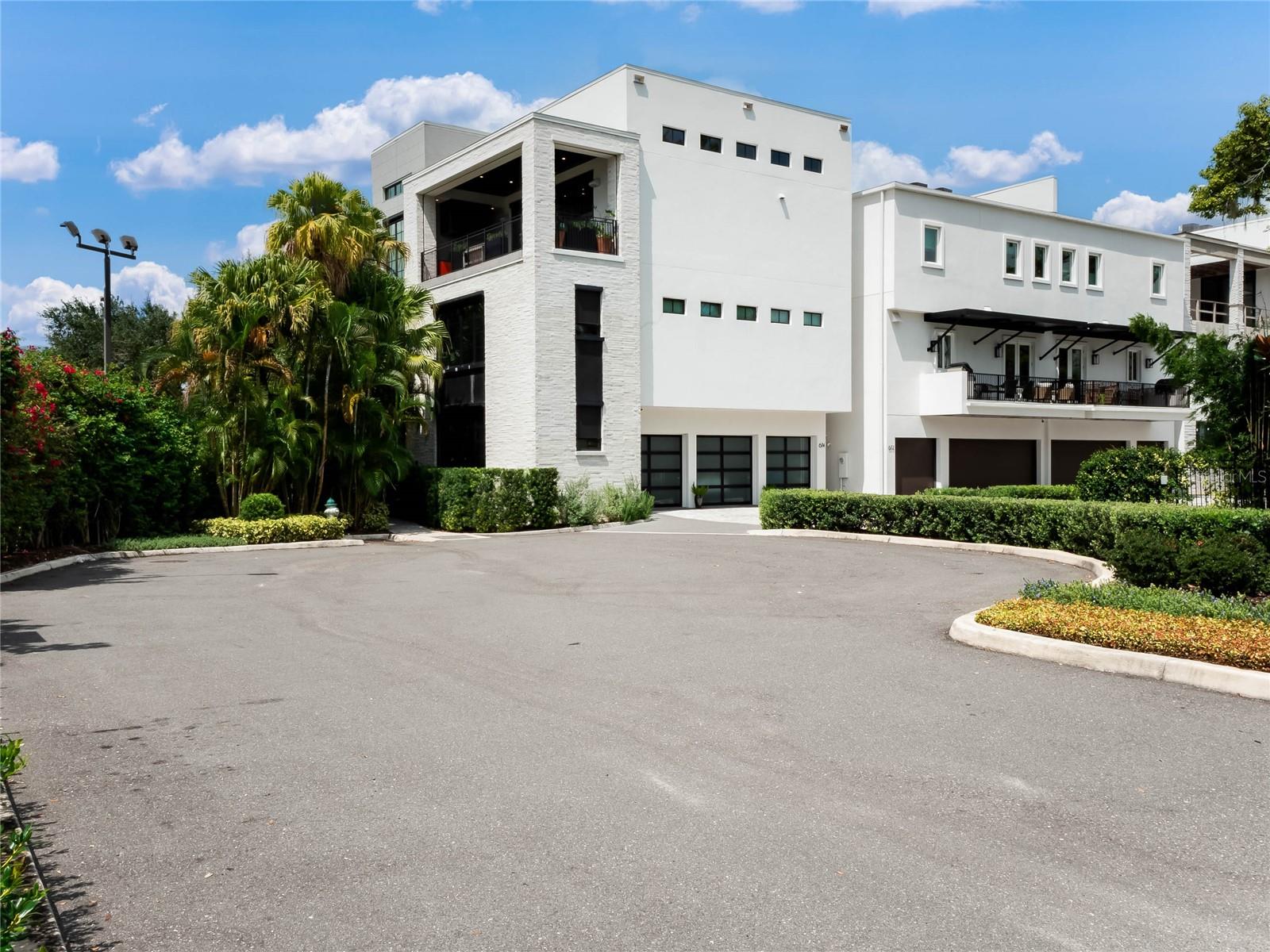 MORSE & PENNSYLVANIA TWNHMS - Residential