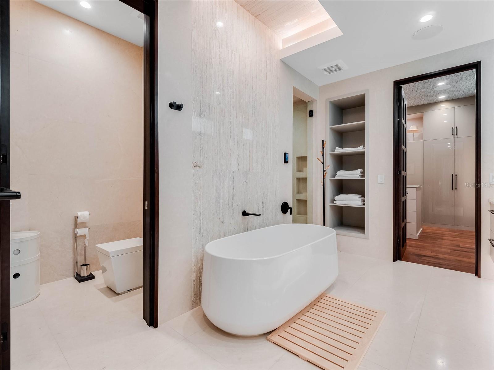 MORSE & PENNSYLVANIA TWNHMS - Residential