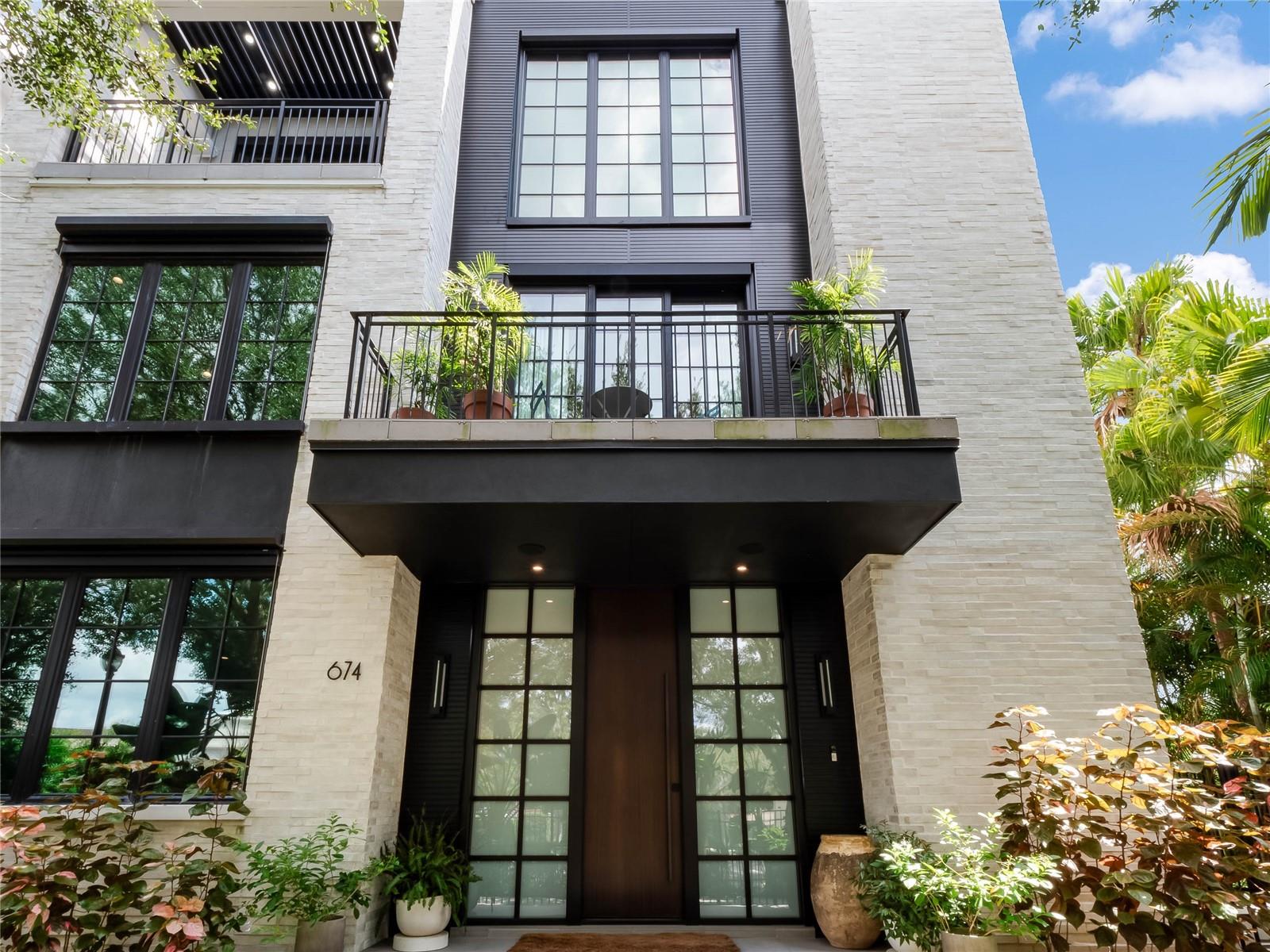 MORSE & PENNSYLVANIA TWNHMS - Residential