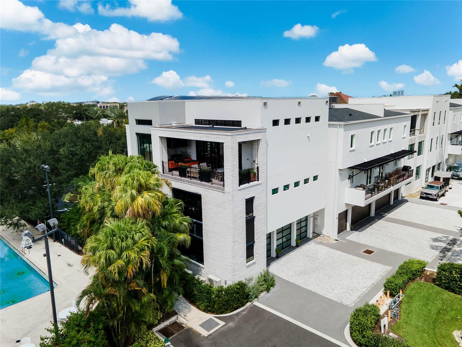 MORSE & PENNSYLVANIA TWNHMS - Residential