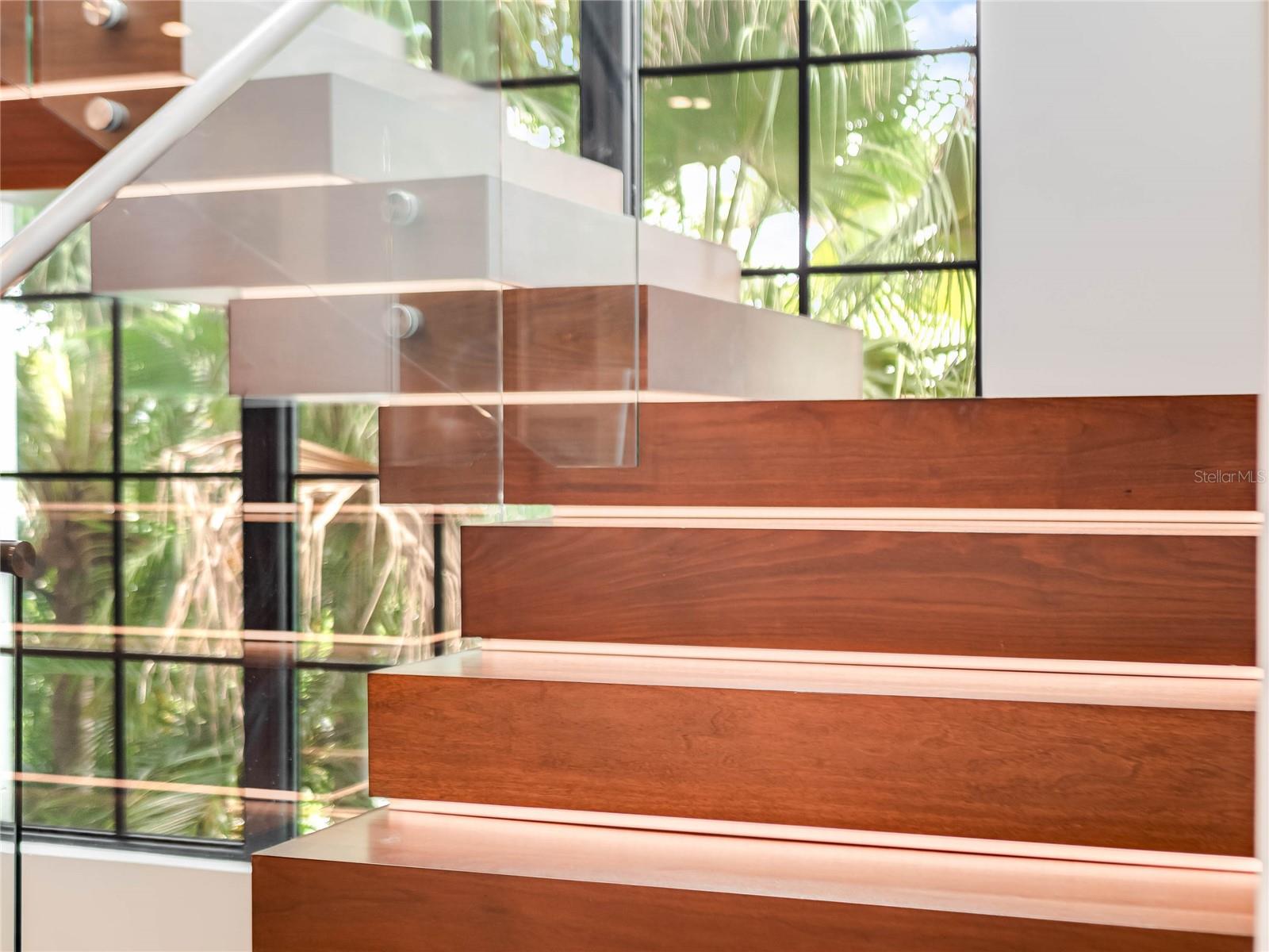 MORSE & PENNSYLVANIA TWNHMS - Residential