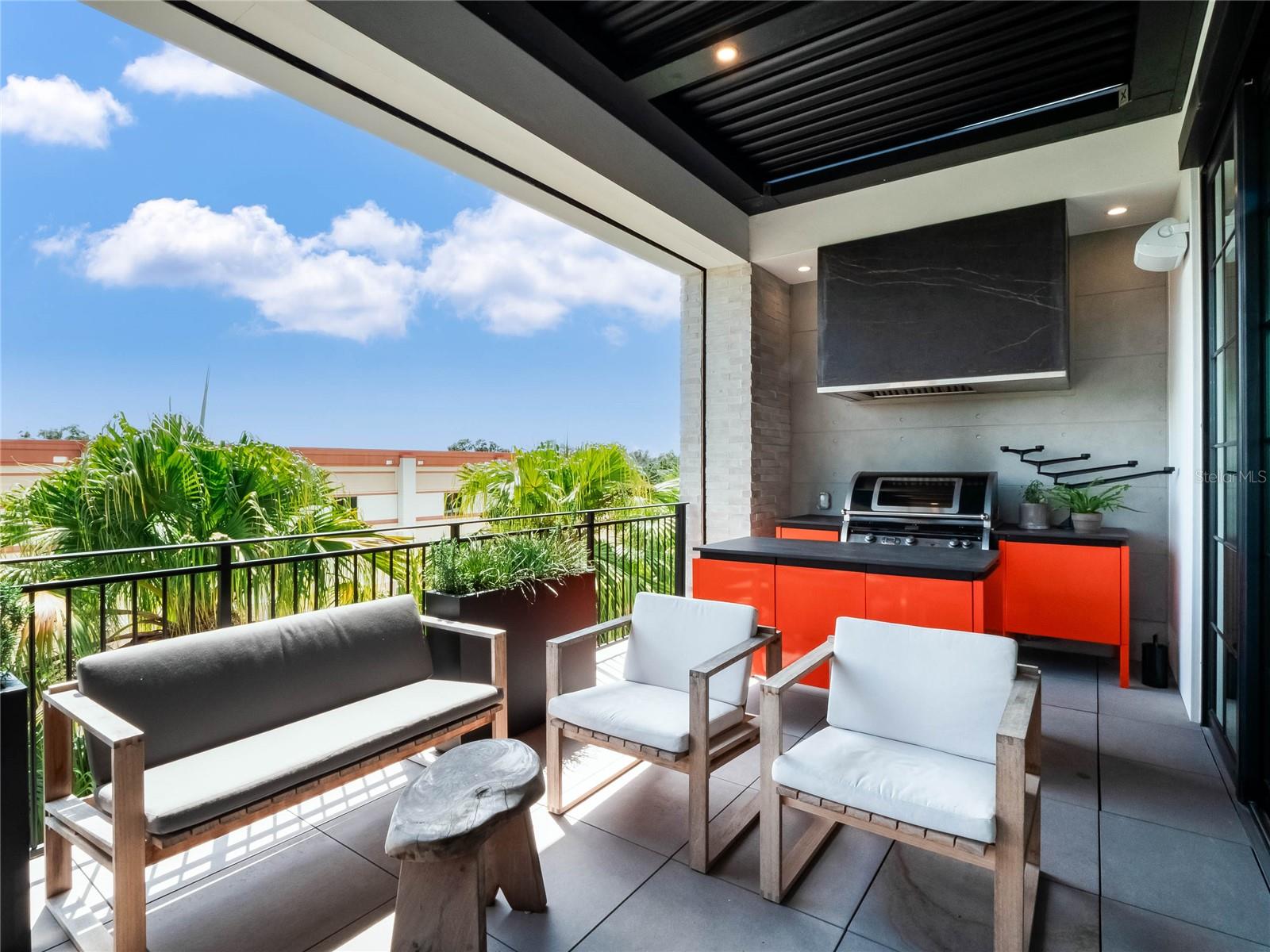 MORSE & PENNSYLVANIA TWNHMS - Residential