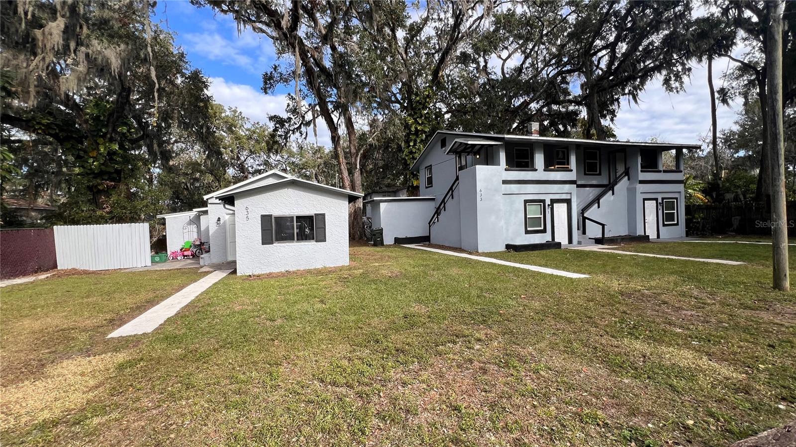 stunning 1 bedroom unit available for immediate occupancy, only one month security deposit, depending on income and credit