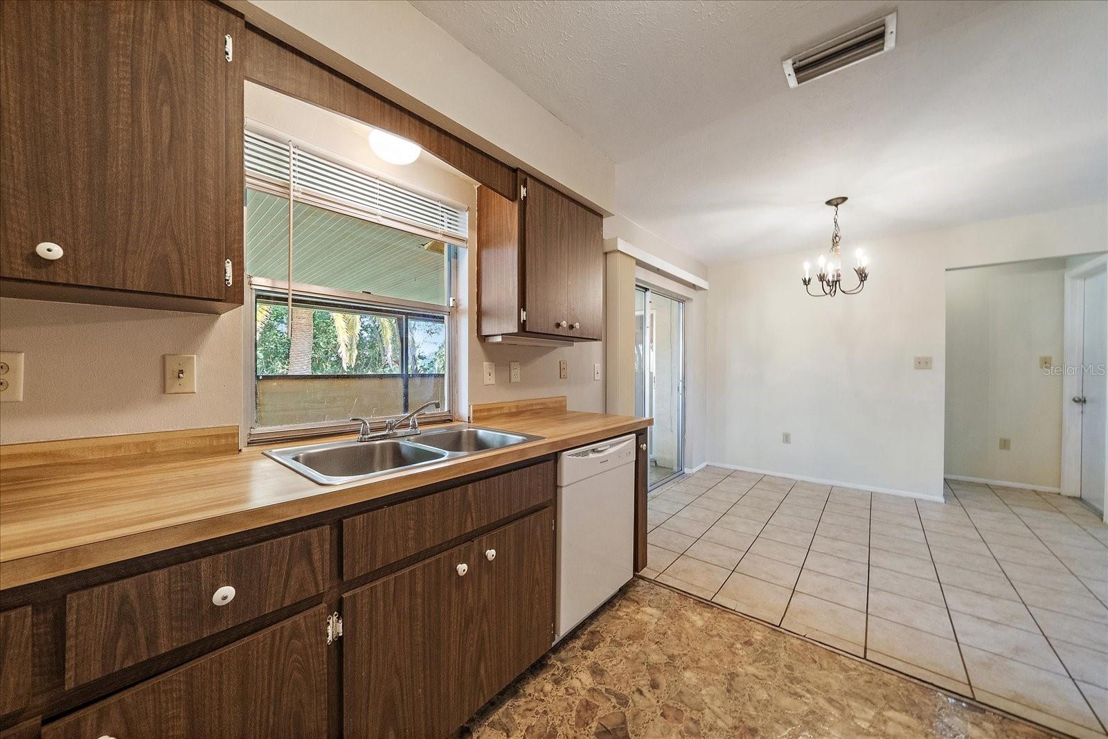 RIDGEWOOD ESTATES 19TH ADD - Residential