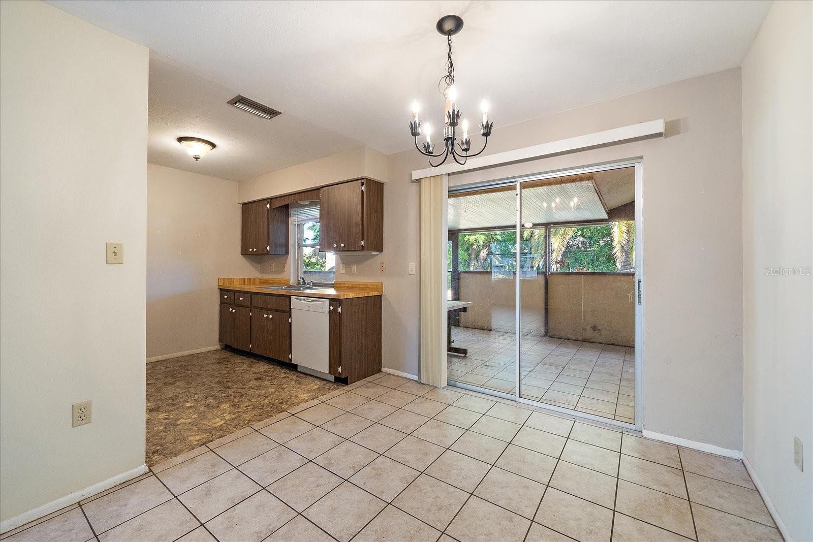 RIDGEWOOD ESTATES 19TH ADD - Residential