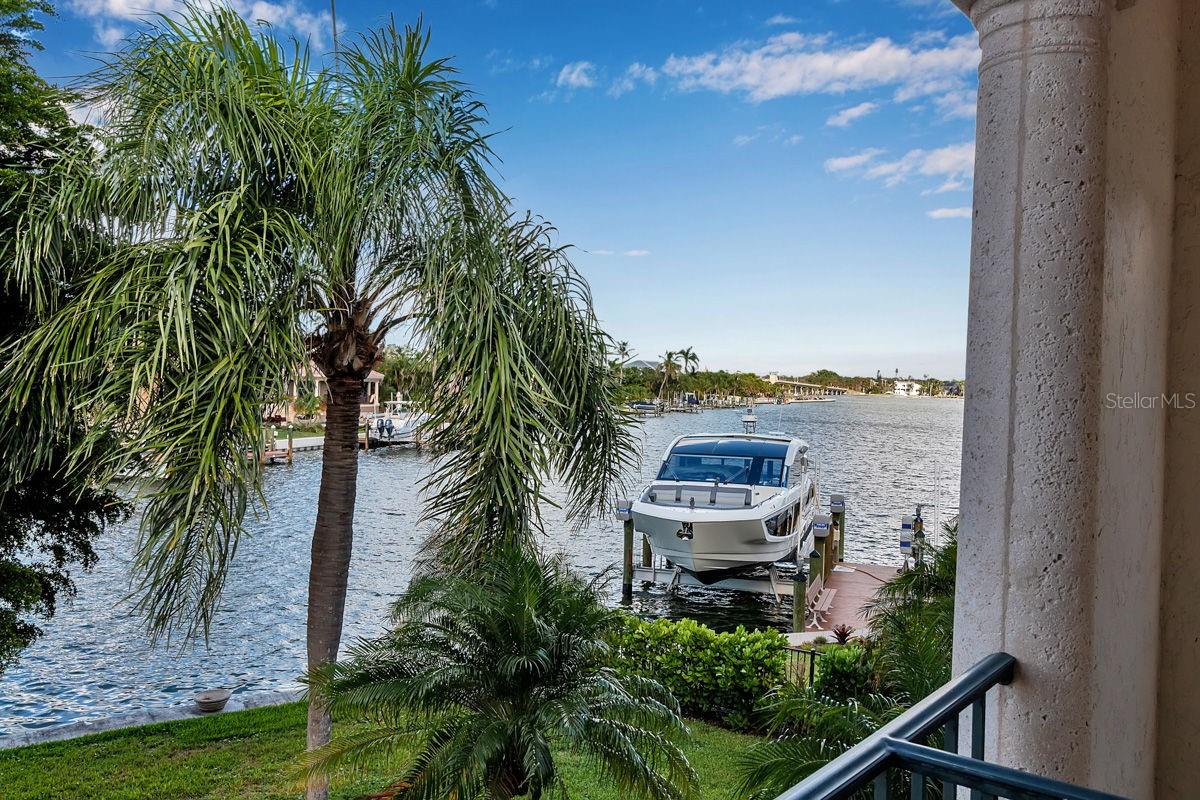 749 FREELING DRIVE
