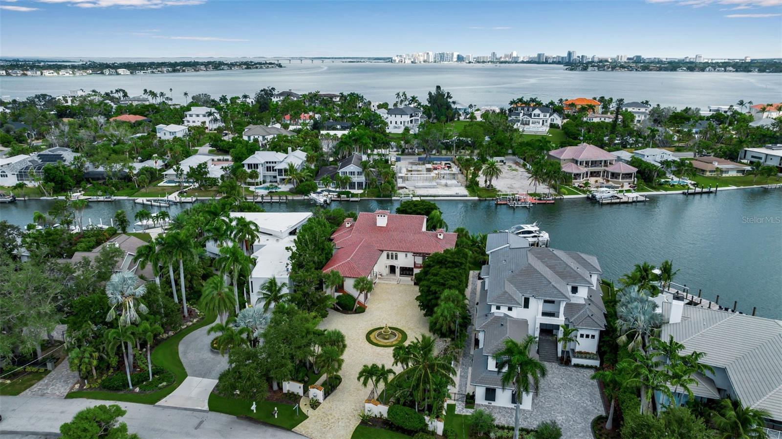 BAY ISLAND SHORES - Residential