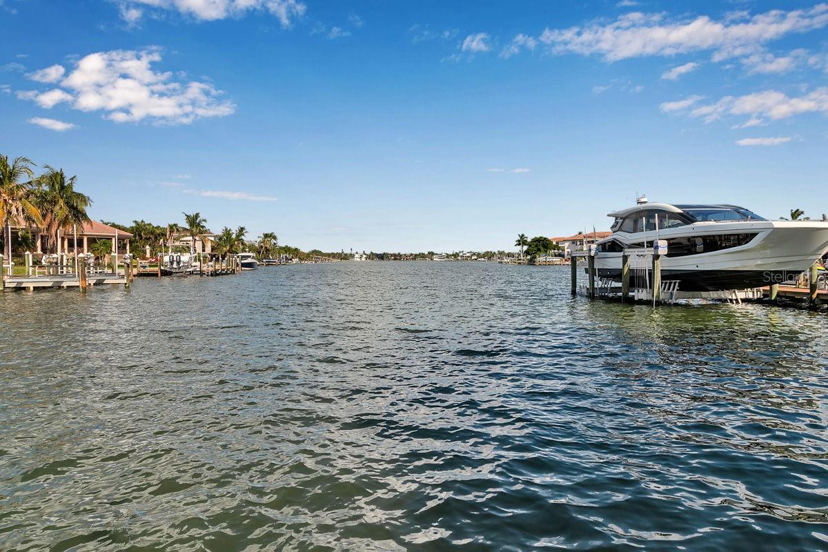 BAY ISLAND SHORES - Residential