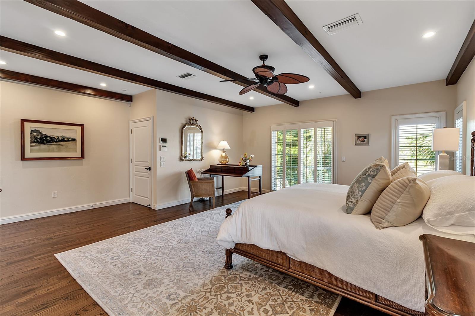 BAY ISLAND SHORES - Residential