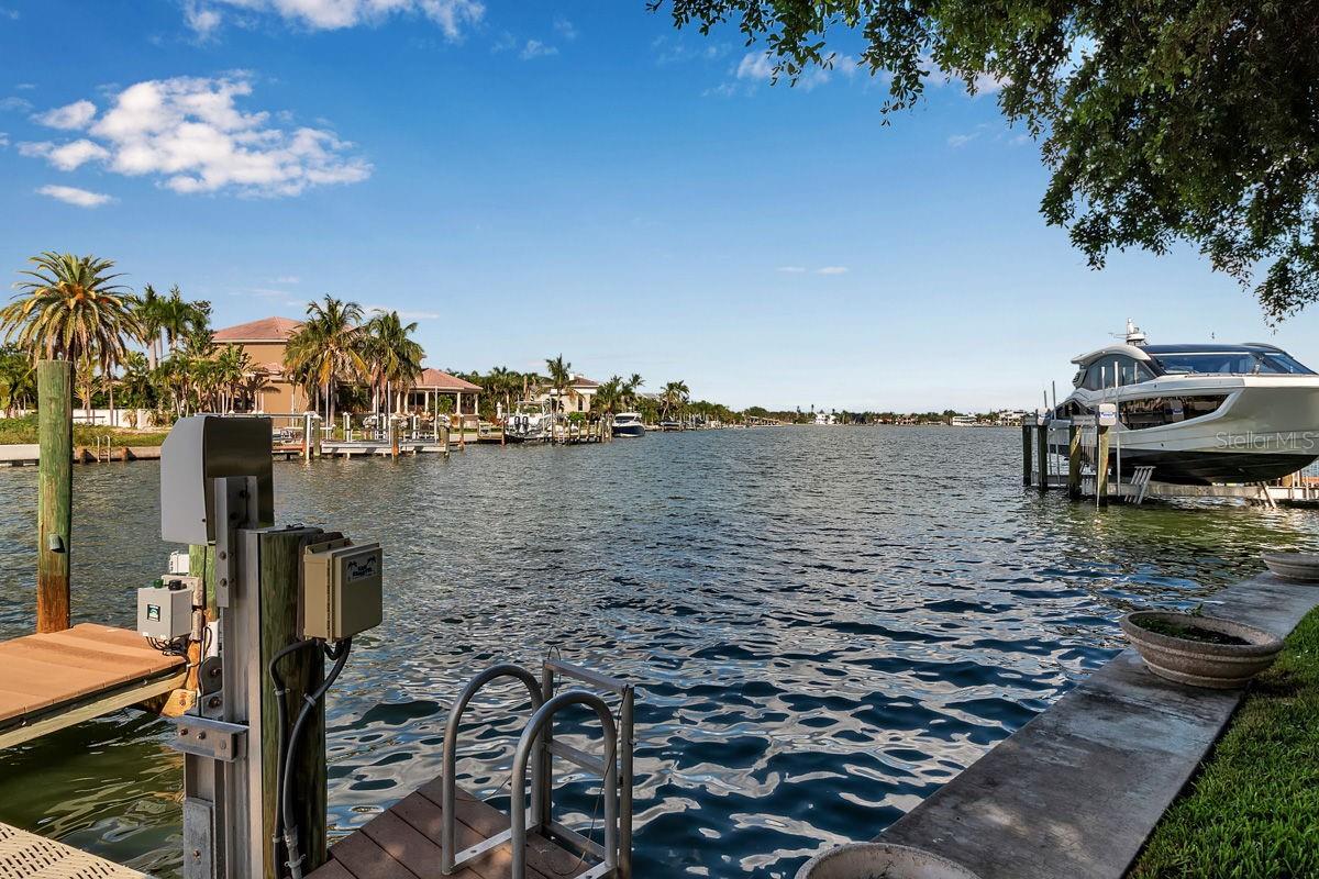 BAY ISLAND SHORES - Residential