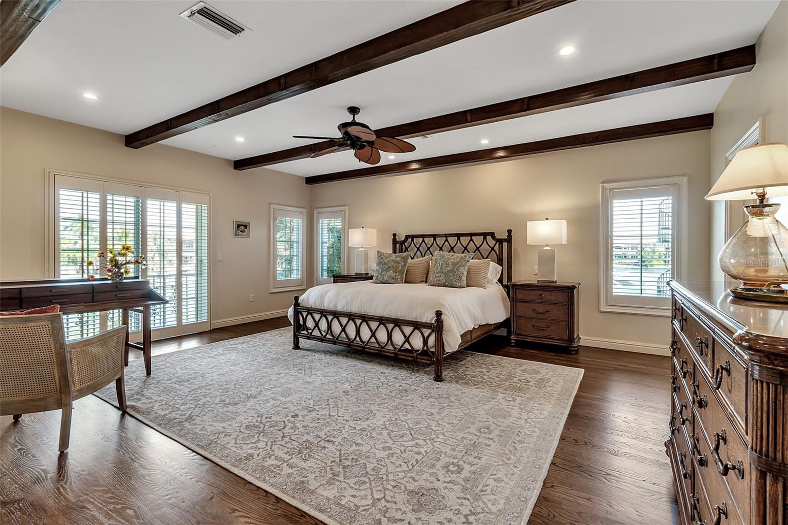 BAY ISLAND SHORES - Residential