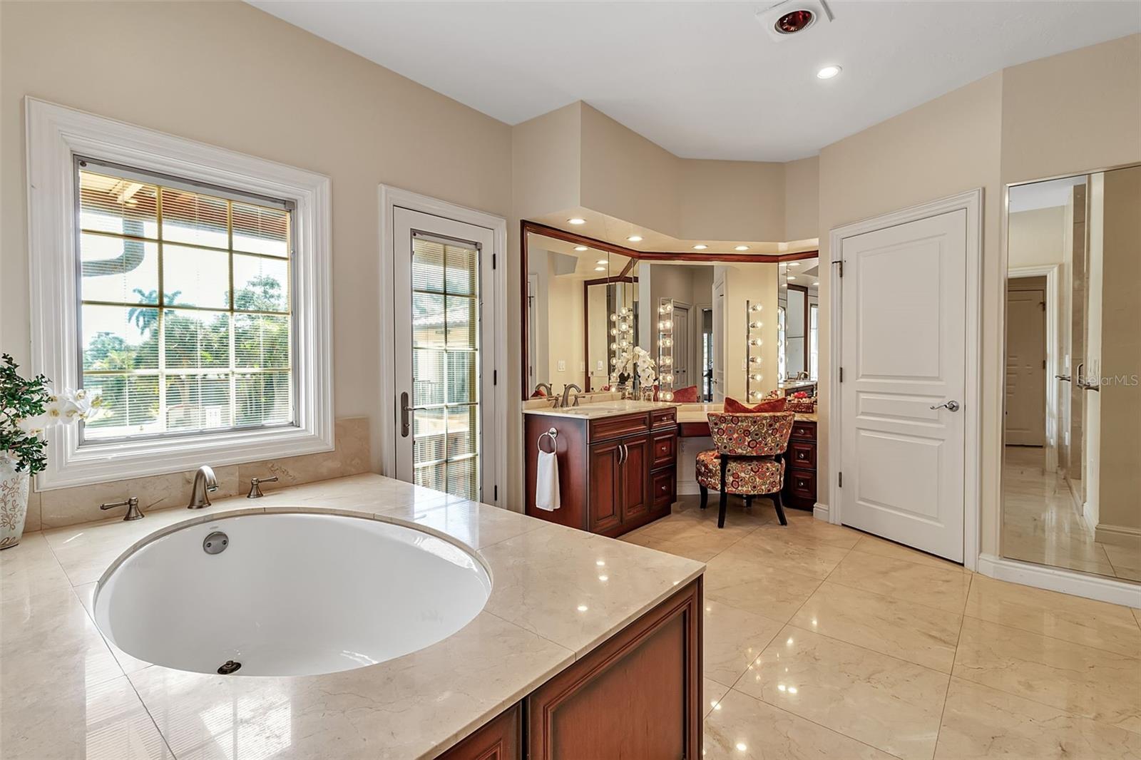 BAY ISLAND SHORES - Residential