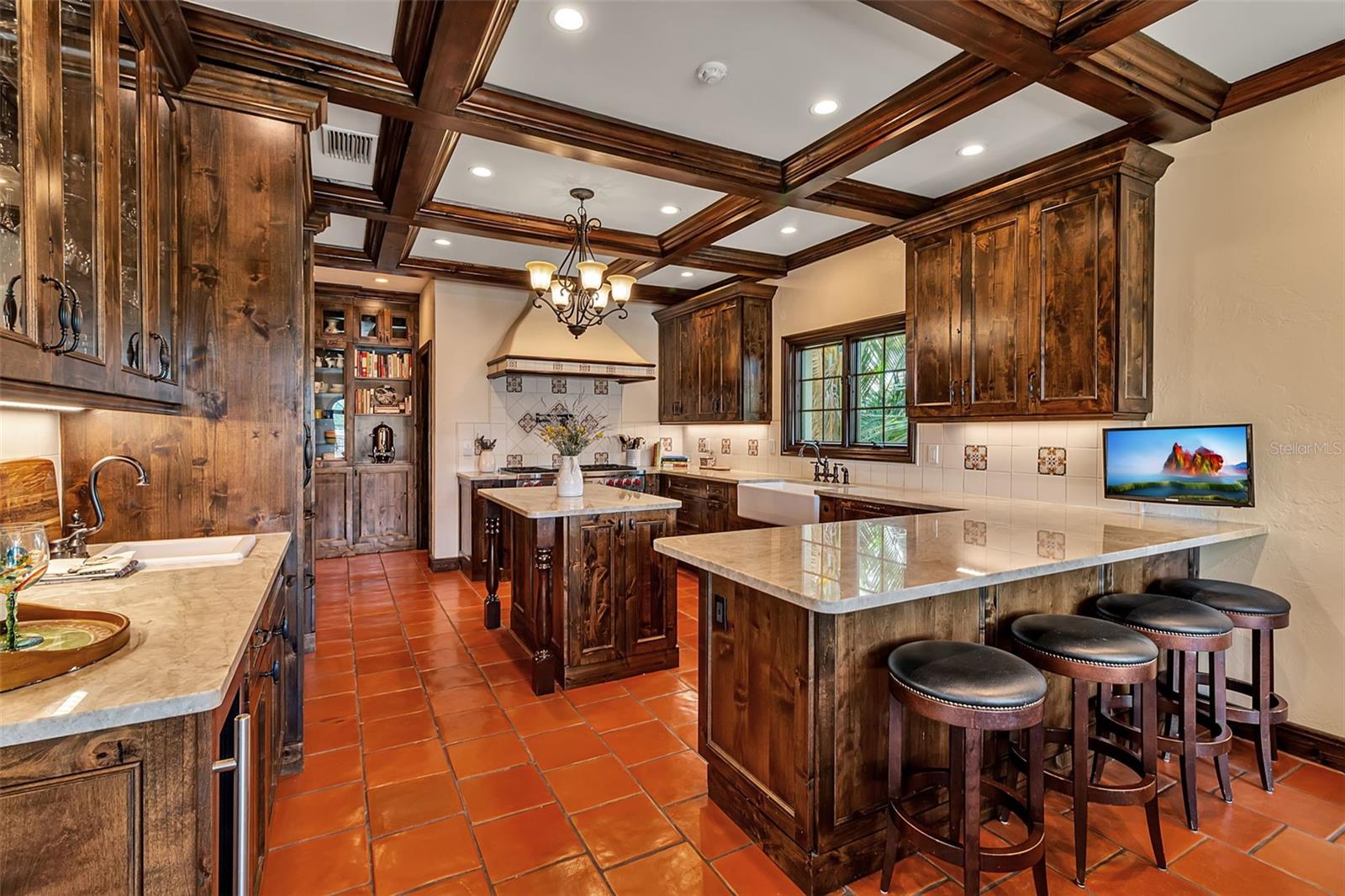 BAY ISLAND SHORES - Residential