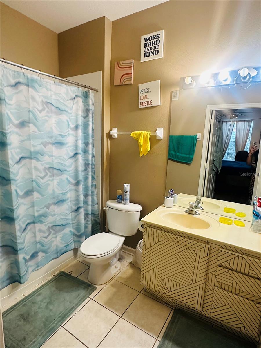 HORIZONS/STONERIDGE PLACE PH 03 - Residential Lease