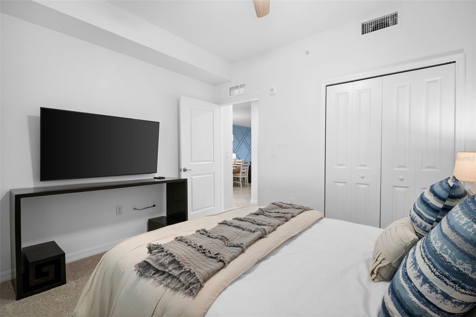 TERRACE II AT WELLEN PARK - Residential