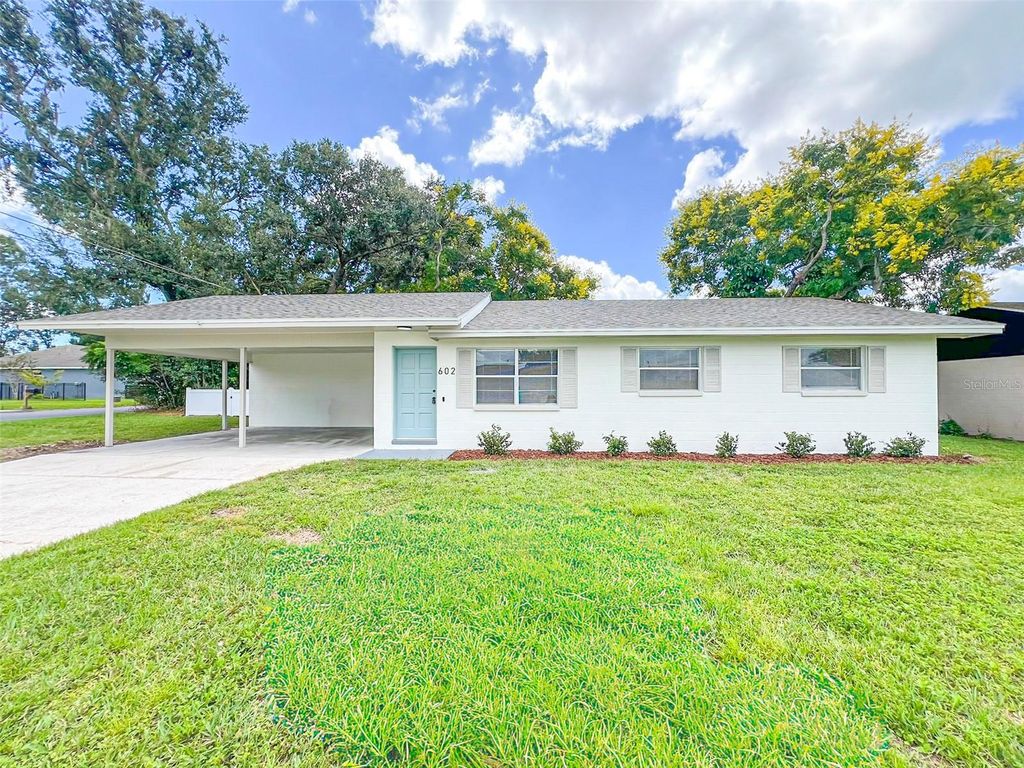 Photo of 602 Cortez Street, Lakeland, FL 33813 (MLS # B4902070)