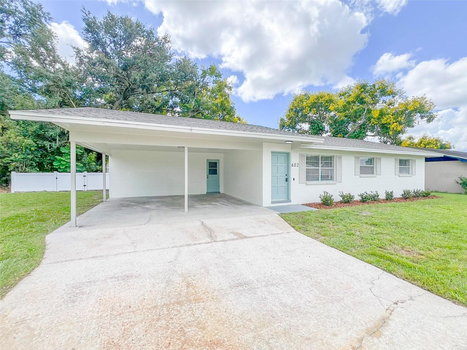 ALAMO VILLAGE - Residential Lease