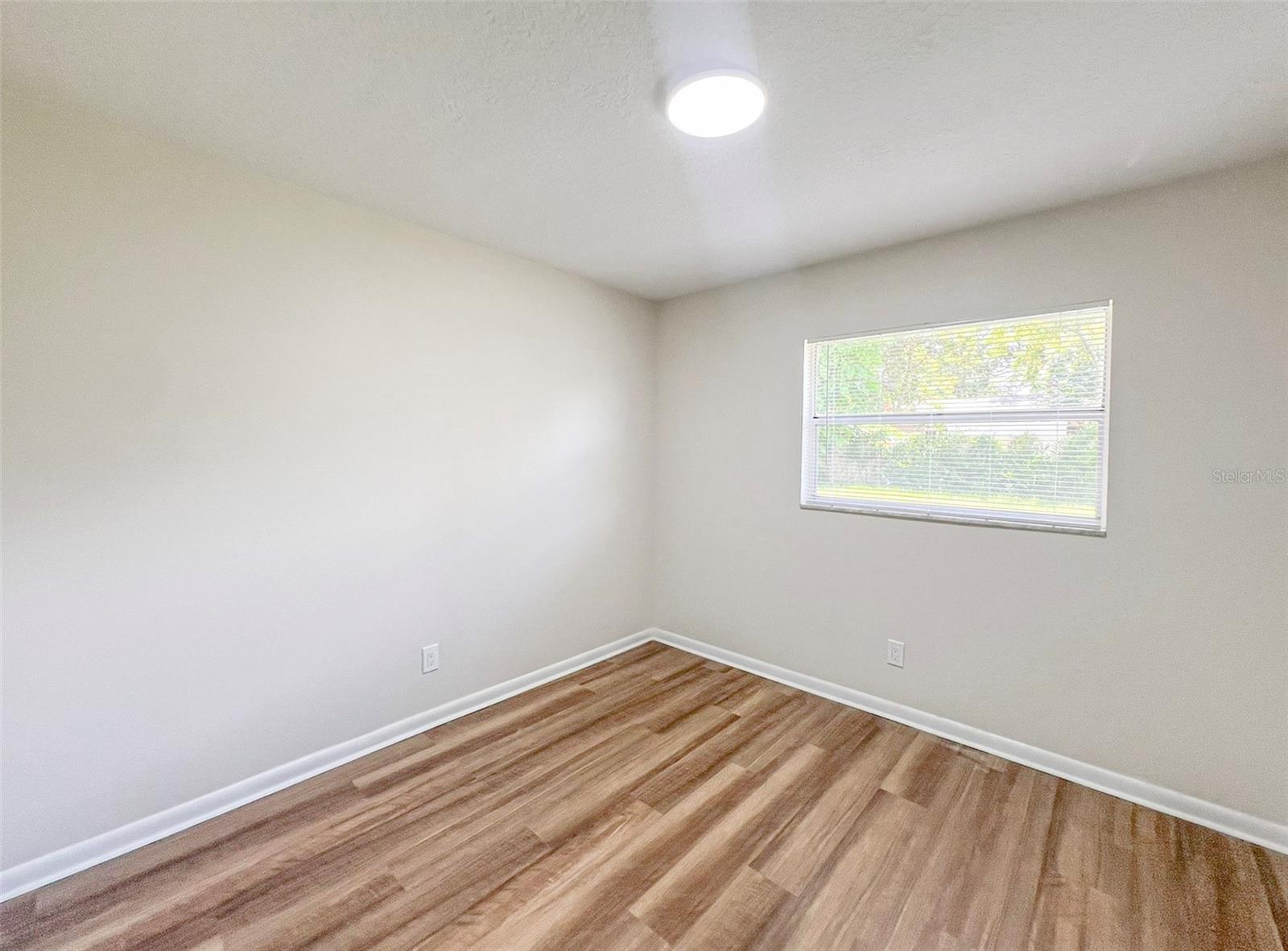 ALAMO VILLAGE - Residential Lease