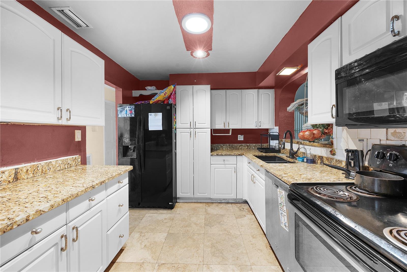 WEDGEWOOD - Residential