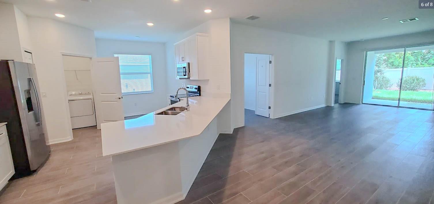 407 THREE OAKS DRIVE