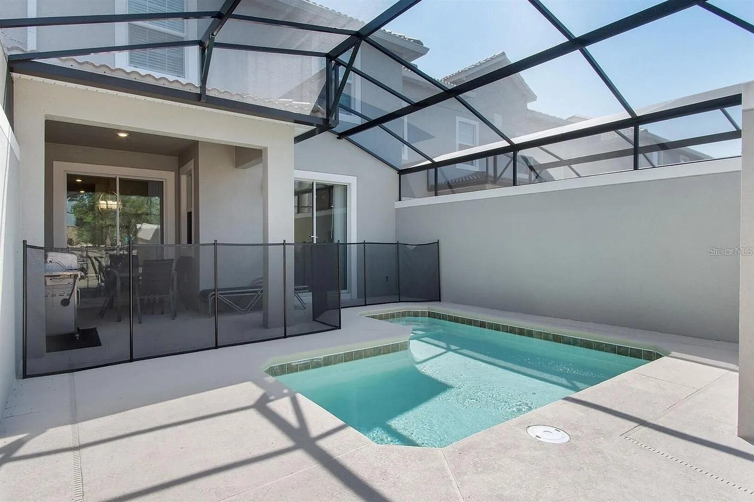 STOREY LAKE PH 3 - Residential Lease
