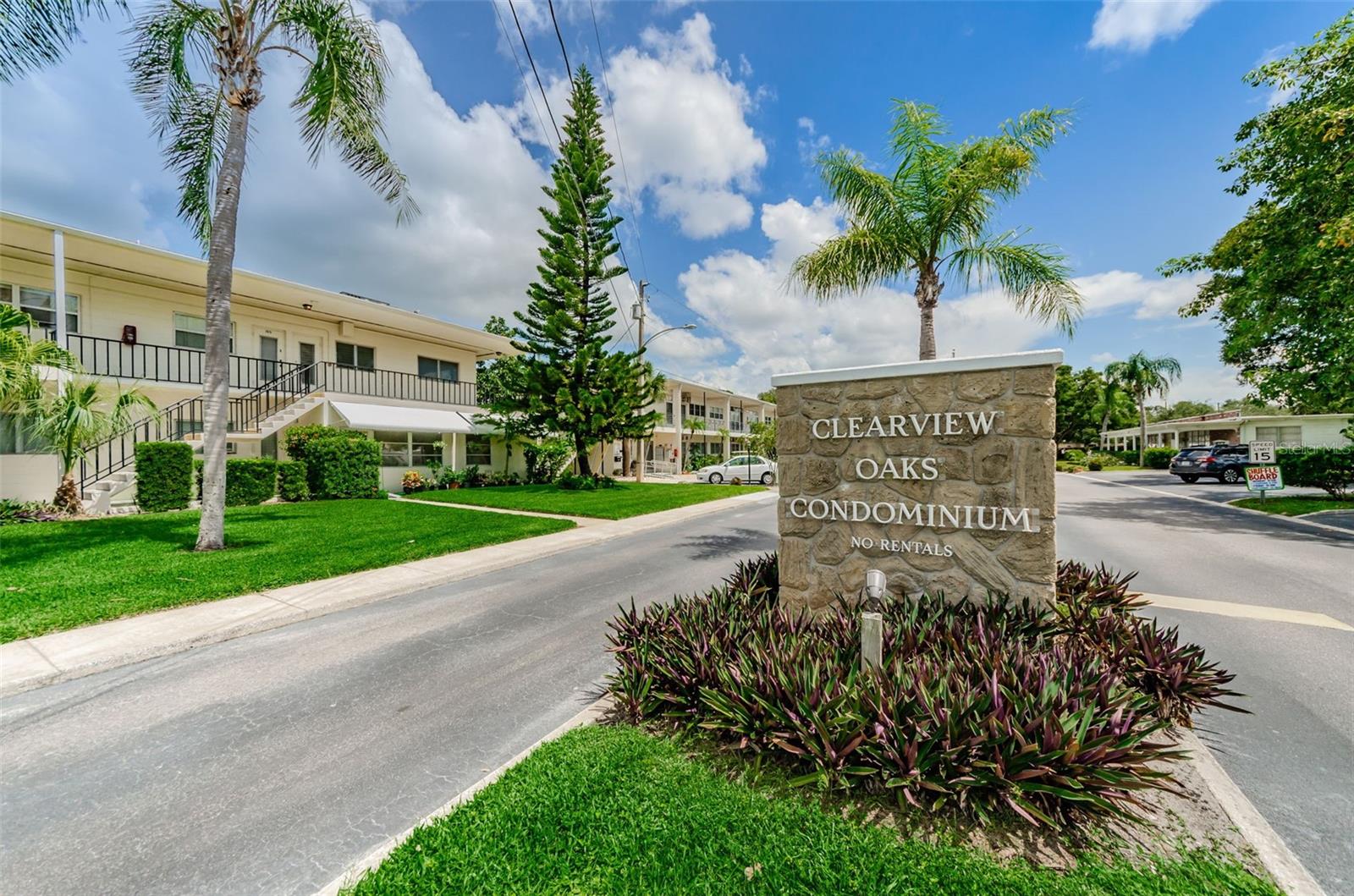 CLEARVIEW OAKS BLDG 10 - Residential