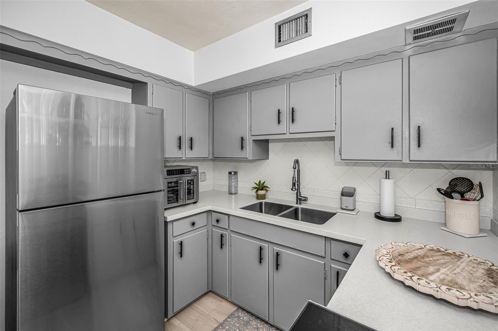 CLEARVIEW OAKS BLDG 10 - Residential
