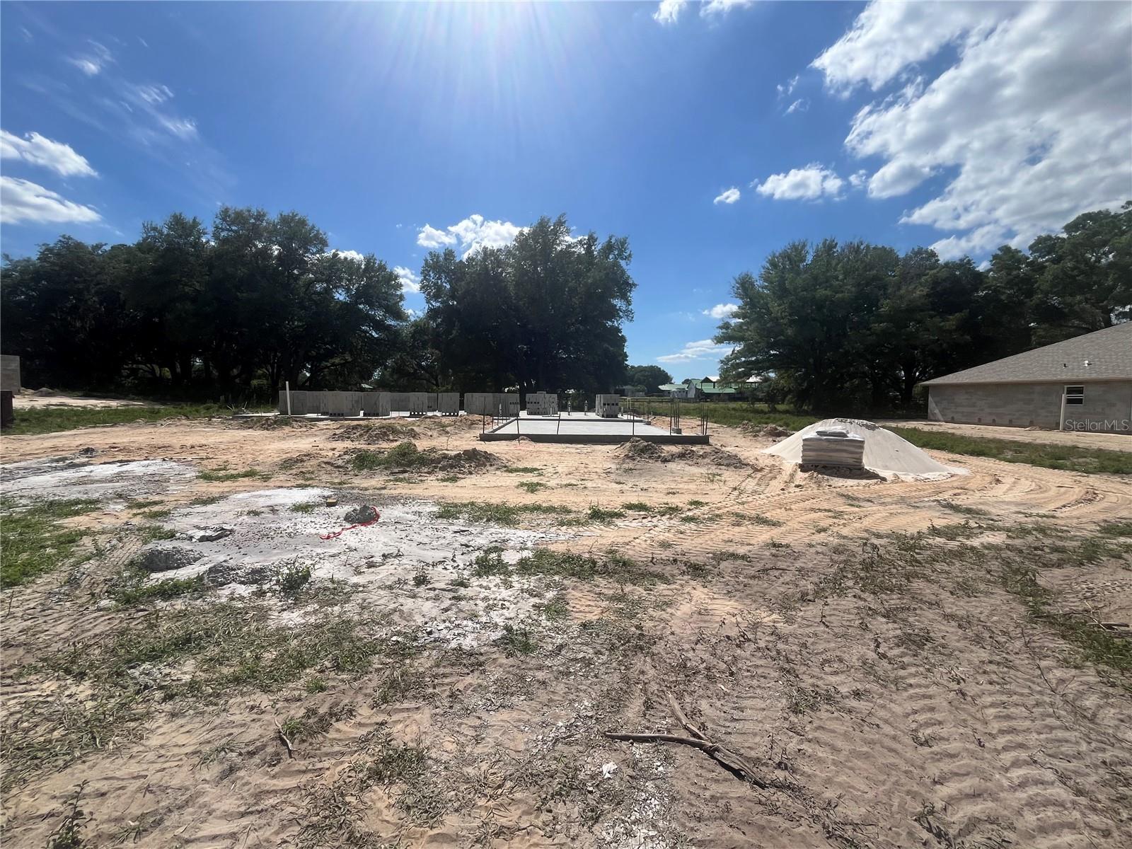 SILVER SPRINGS ACRES - Residential