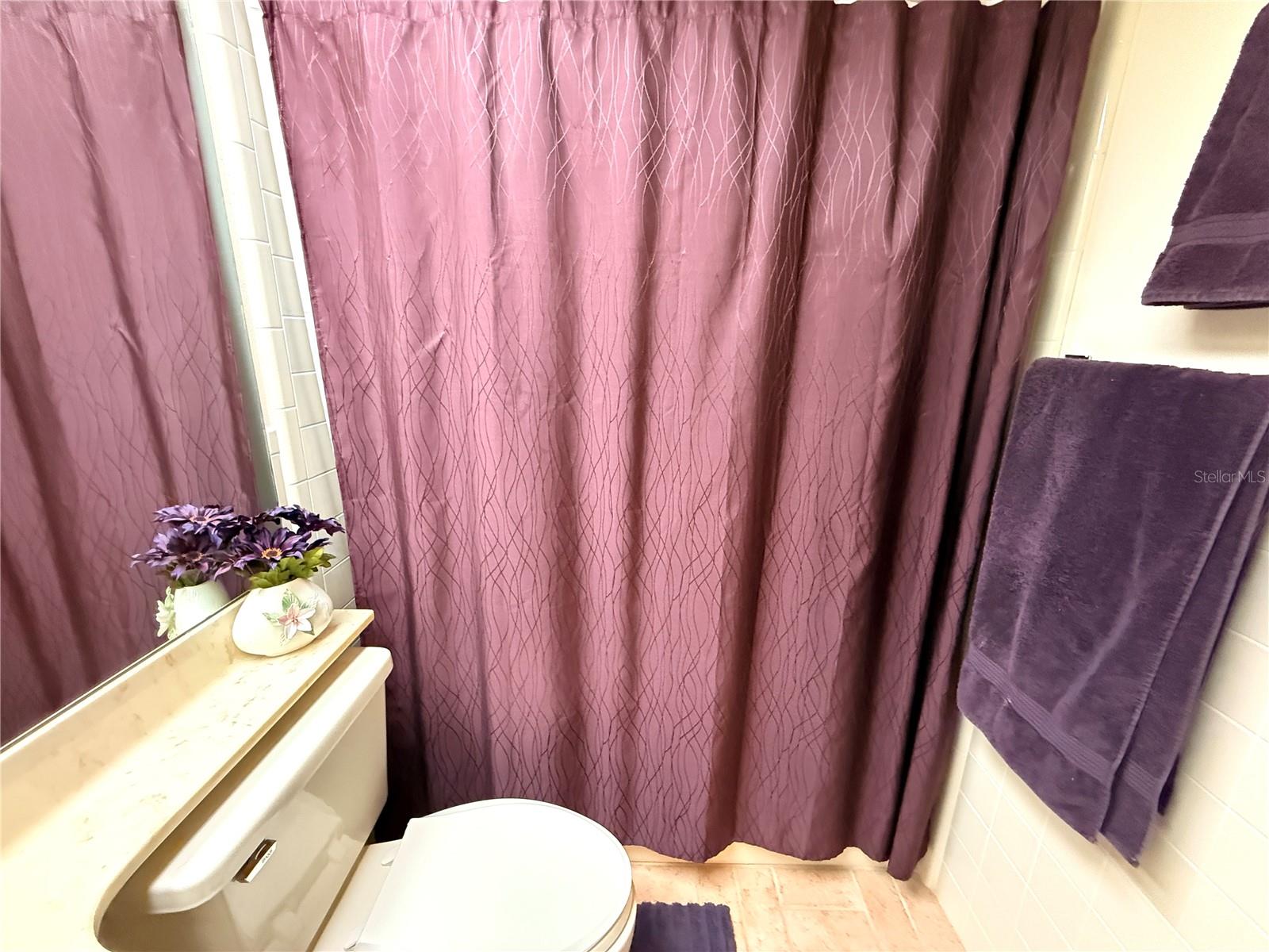 CHATEAU VILLAGE CONDO 04 - Residential