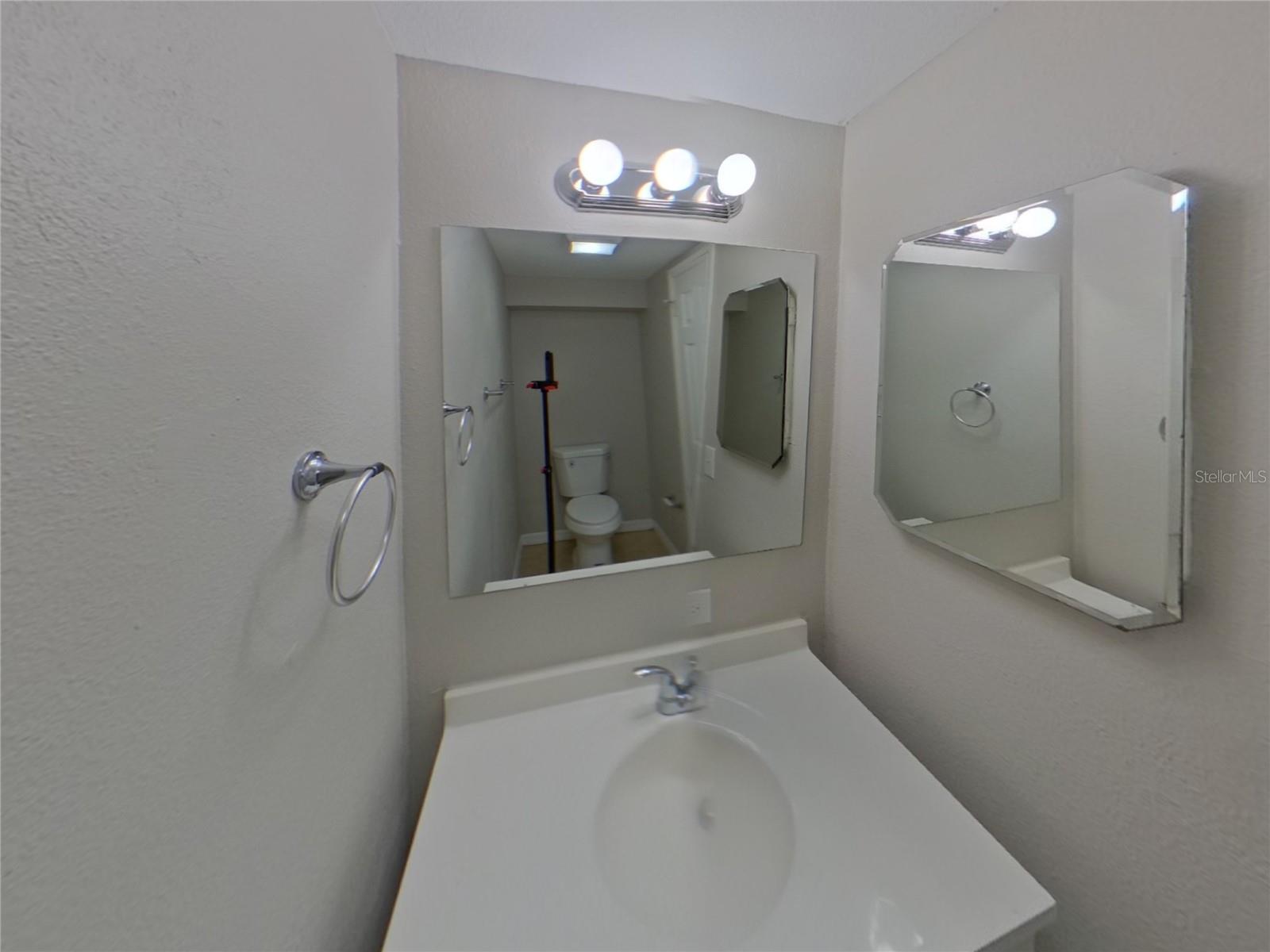 PLANTATION ESTATES UNIT 1 - Residential Lease